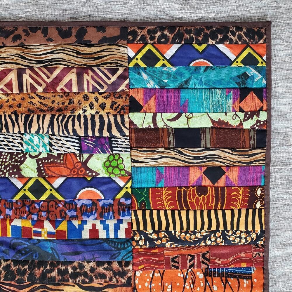 Beautiful 36"x41" Quilted Art Wall Hanging signed by Artist - Roadways of Africa - Picture 6 of 12